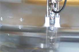 自動スタッド溶接機-内部の画像